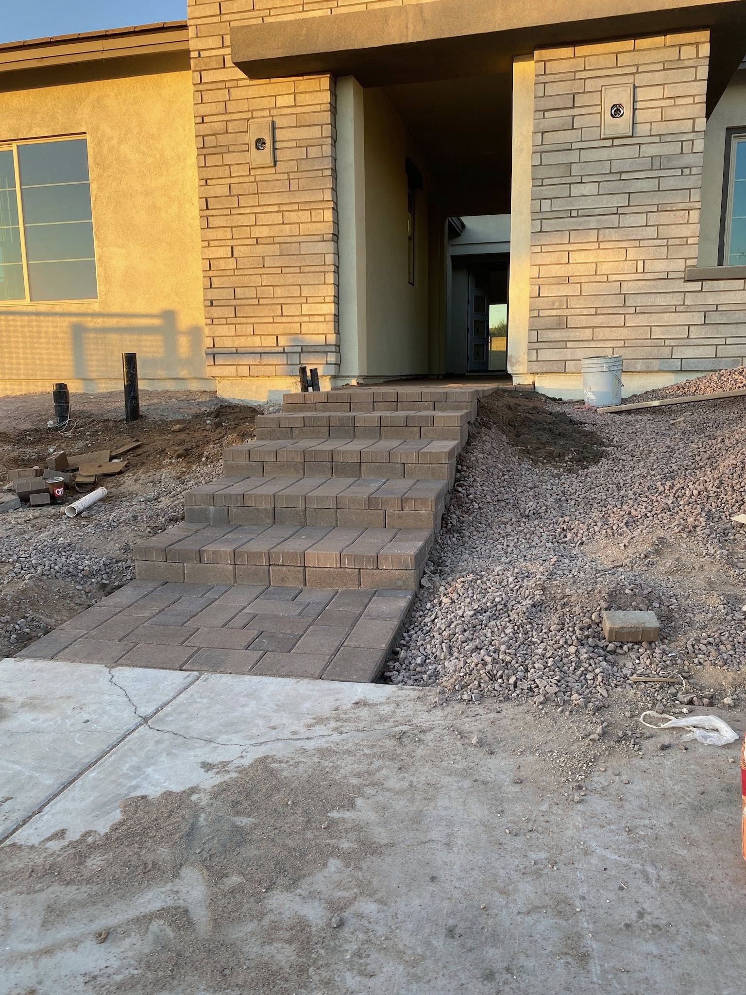 Tree uplight accent lighting