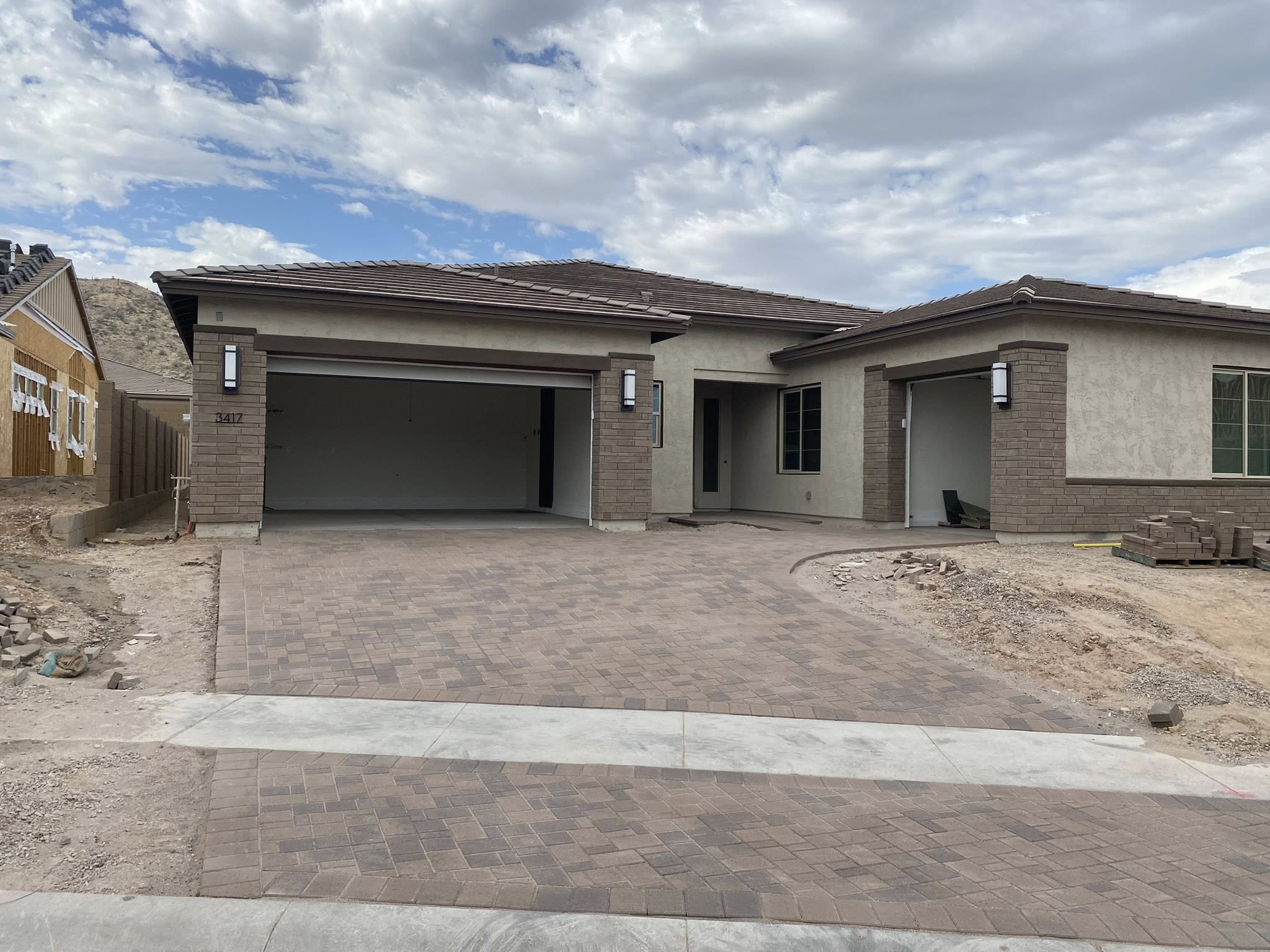 Side-yard paver pathway
