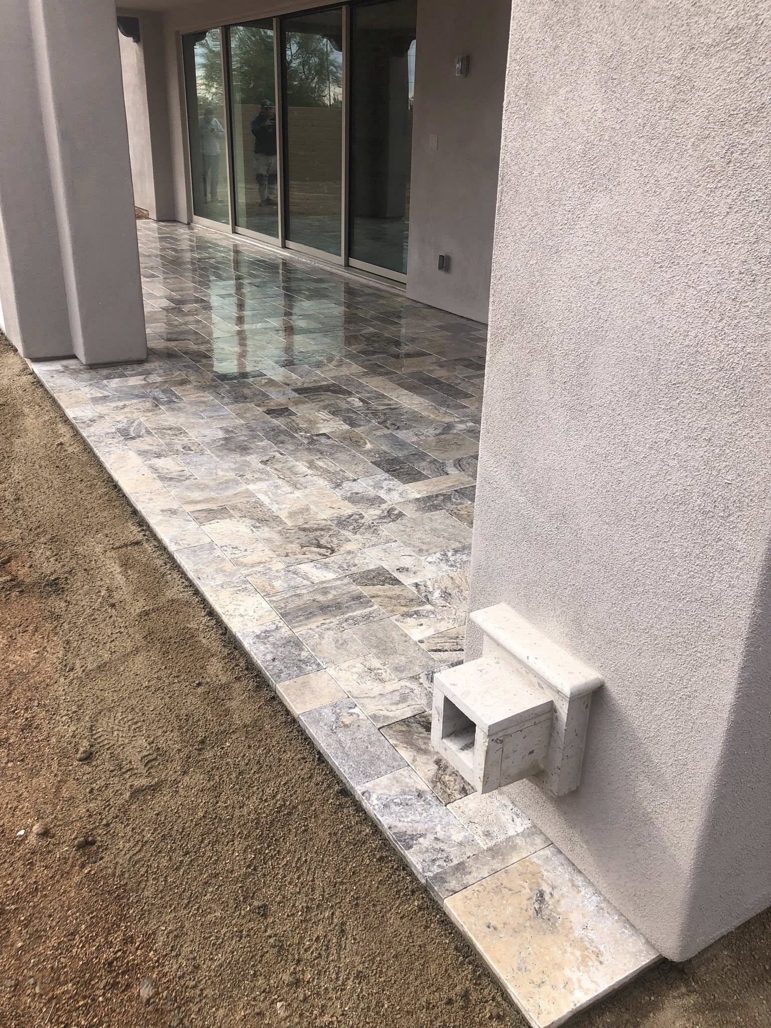 Low-maintenance turf landscape