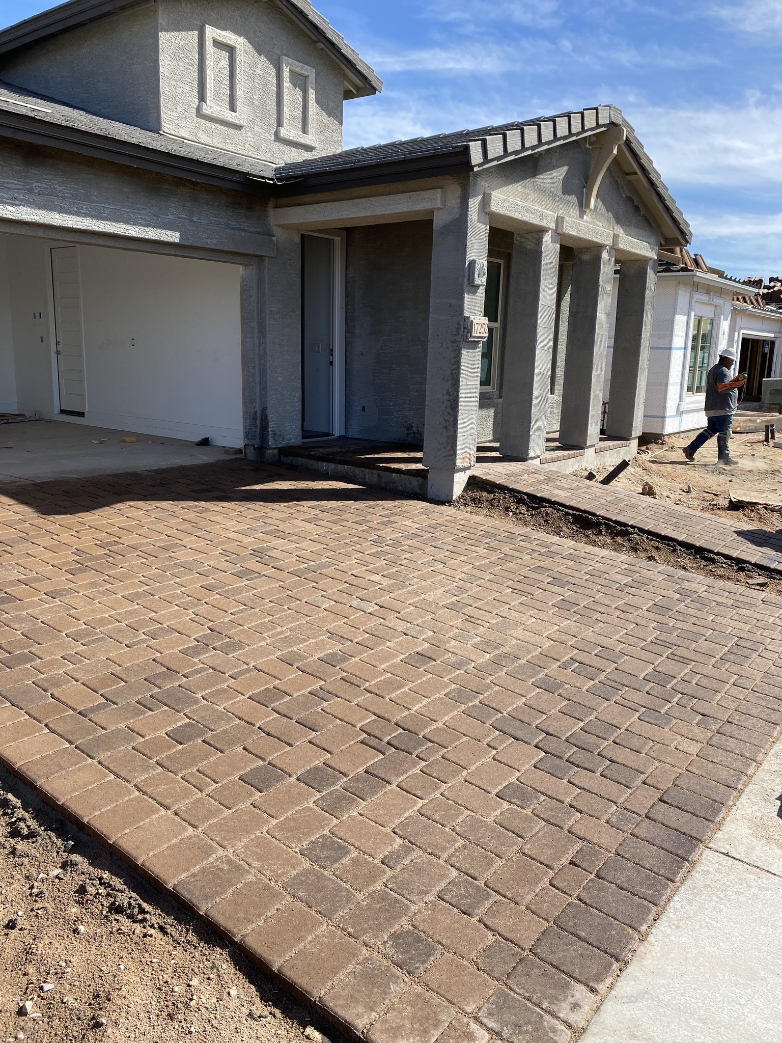 Block retaining wall installation